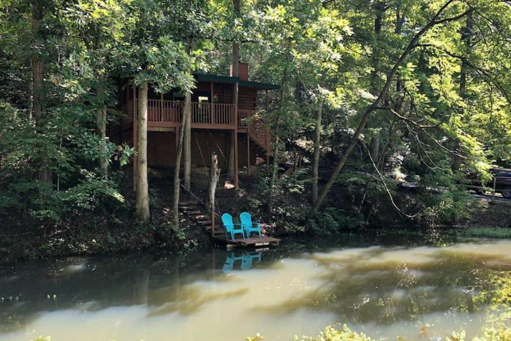 The Fishing Hole Cabin - Sage Vacations Гетлинбург Екстериор снимка