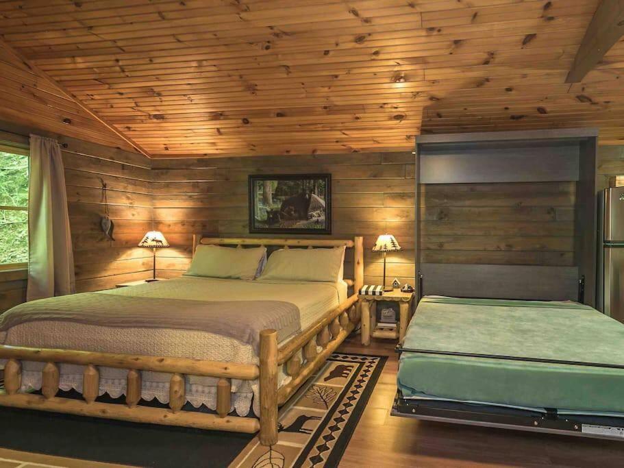 The Fishing Hole Cabin - Sage Vacations Гетлинбург Екстериор снимка
